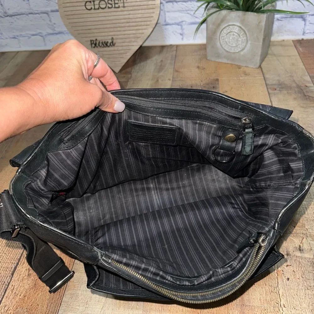 Tumi SOMERSET Leather MESSENGER Beacon Hill Laptop Computer Bag Black 68570 $395
